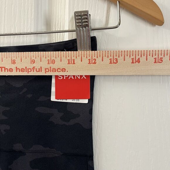 SPANX Women’s Medium Look at Me Now Seamless Leggings Black Camo Shaping FL3515 - Picture 8 of 9